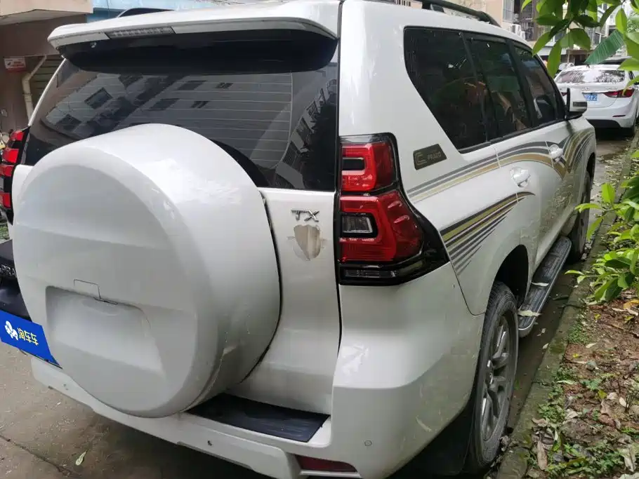 Toyota Prado — миниатюра 3