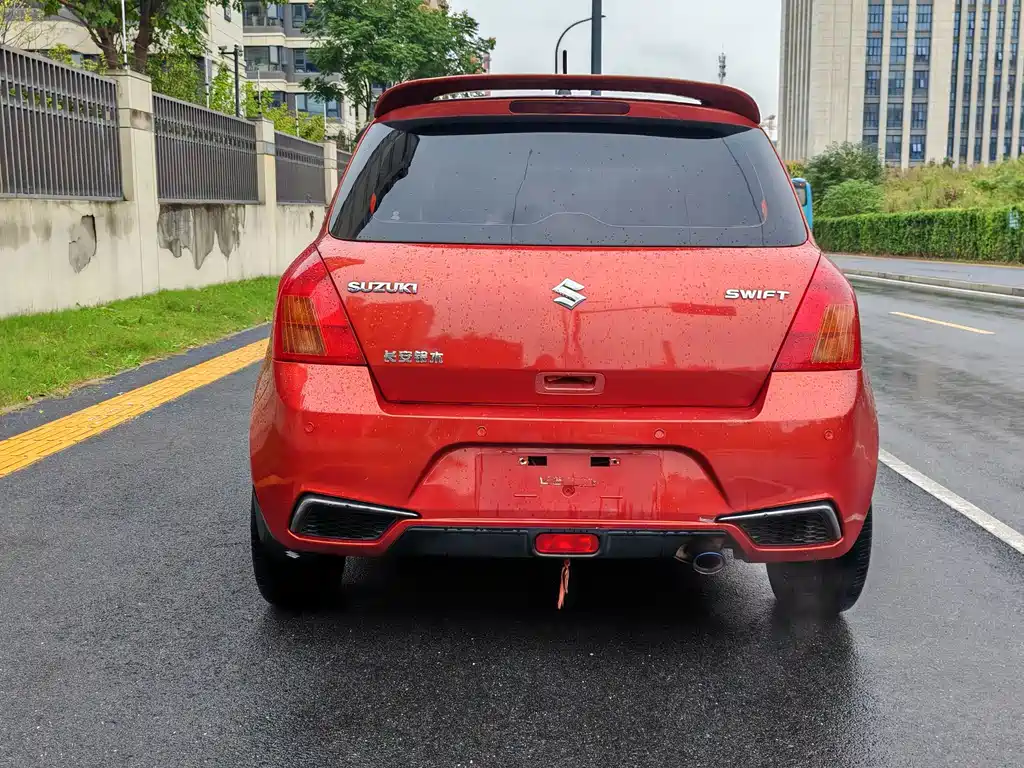 Suzuki Swift — миниатюра 5