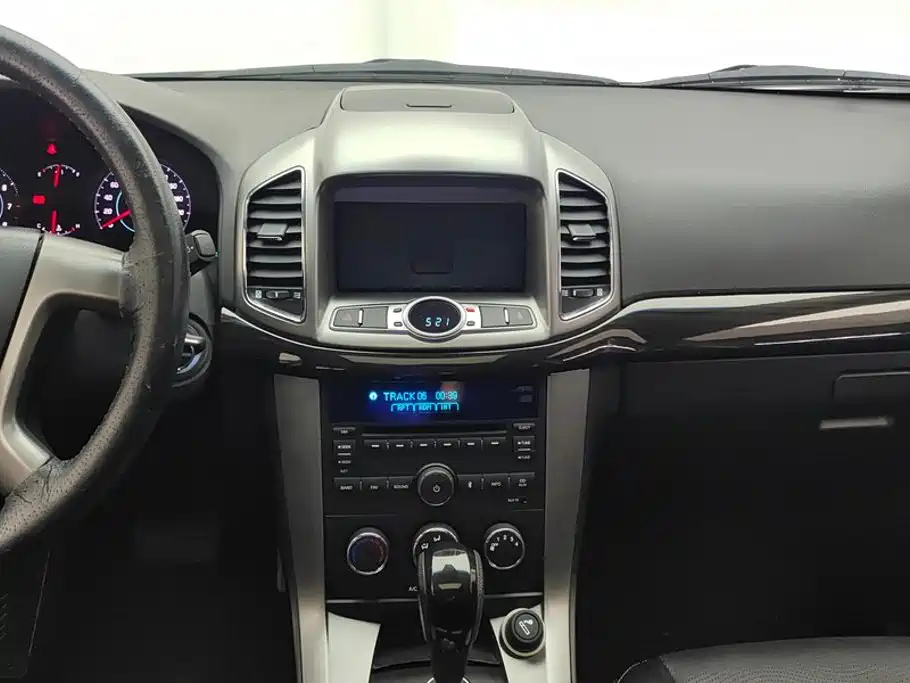 Chevrolet Captiva — миниатюра 13