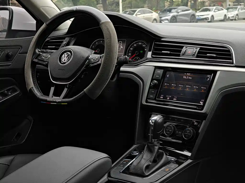 Volkswagen Lamando — миниатюра 9