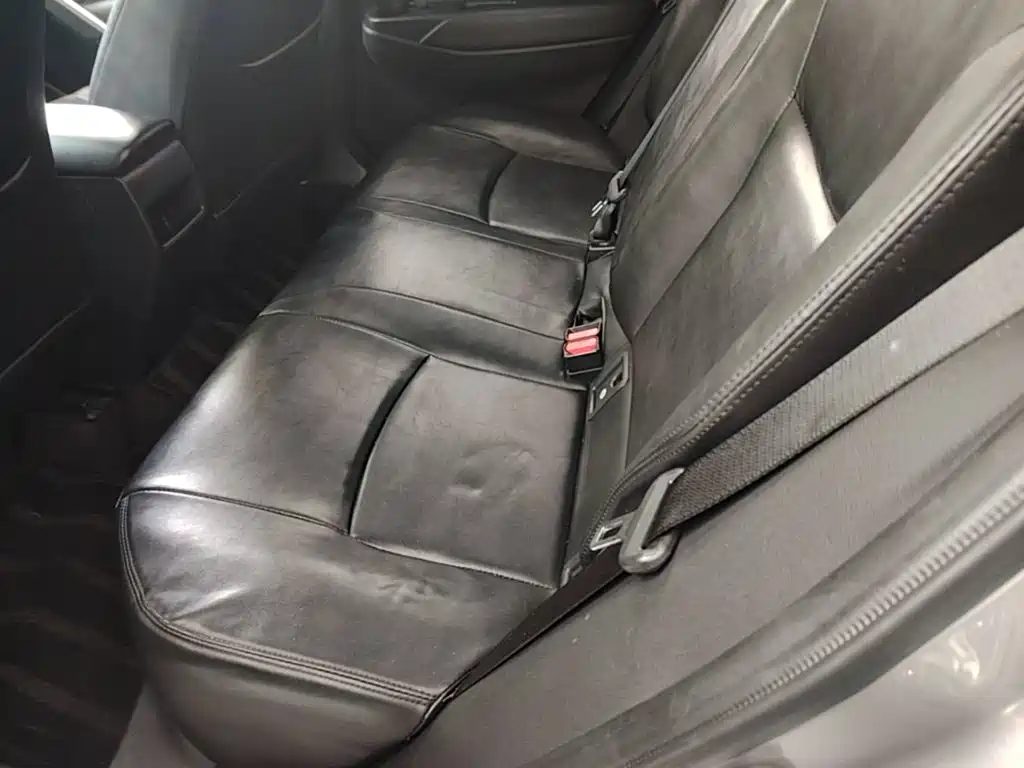 Toyota Corolla Cross — миниатюра 17