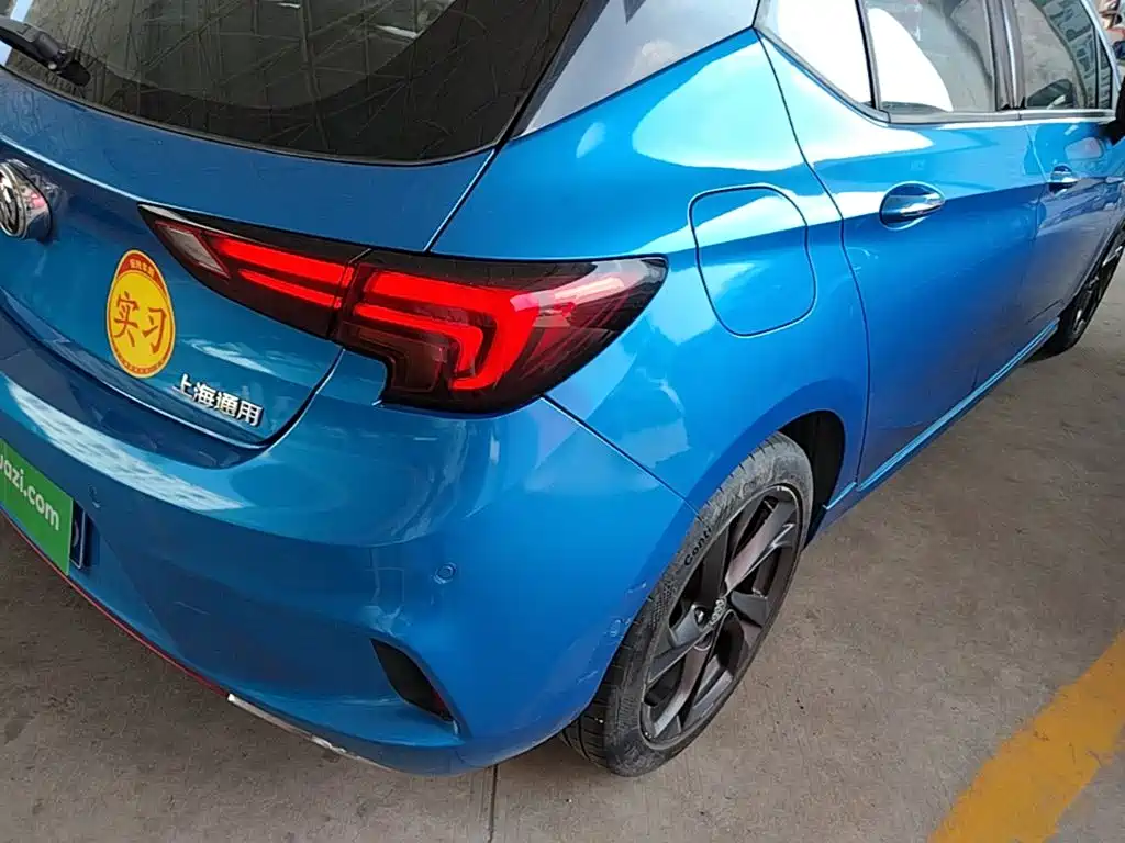 Buick Verano — миниатюра 8