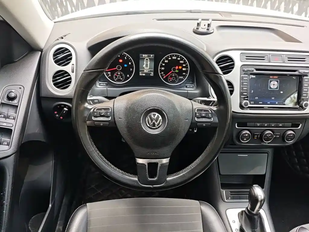 Volkswagen Tiguan — миниатюра 11
