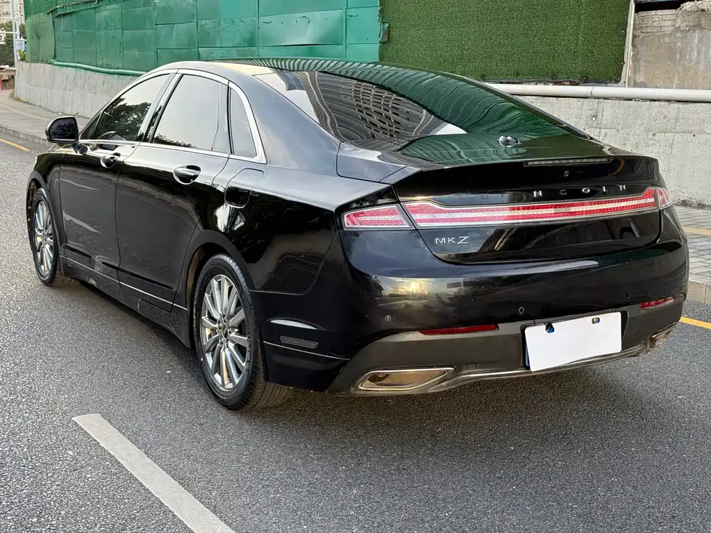 LINCOLN MKZ