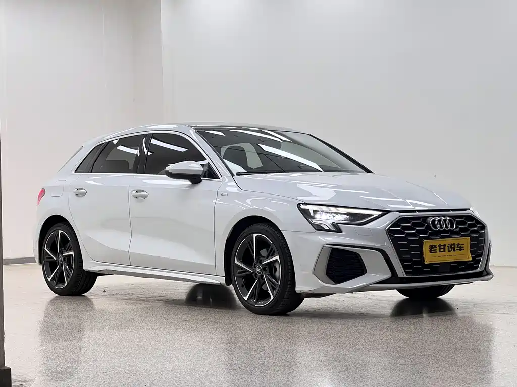 Audi A3 2023 Sportback 35 TFSI Fashion Sport