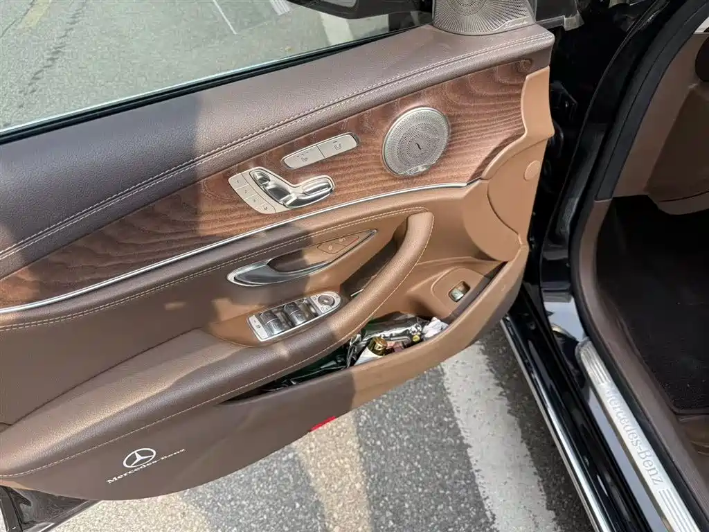 Mercedes-Benz E-Class E 2022 E 300 L Fashion