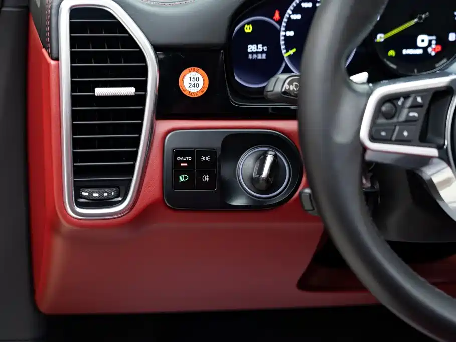 Porsche Cayenne Hybrid — миниатюра 20