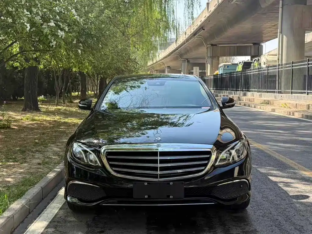 Mercedes-Benz E-Class E 2017 E 300 L Sport Fashion