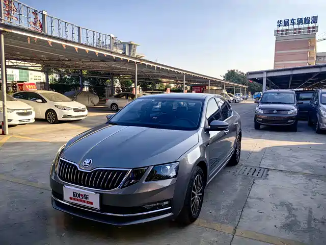 SKODA OCTAVIA 2018