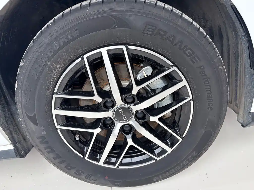 BYD Seal 05 DM-i — миниатюра 10