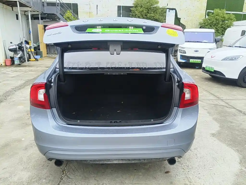 Volvo S60 — миниатюра 19