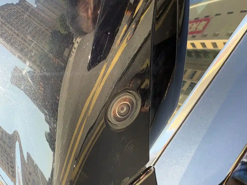 Cadillac XT6 — миниатюра 5
