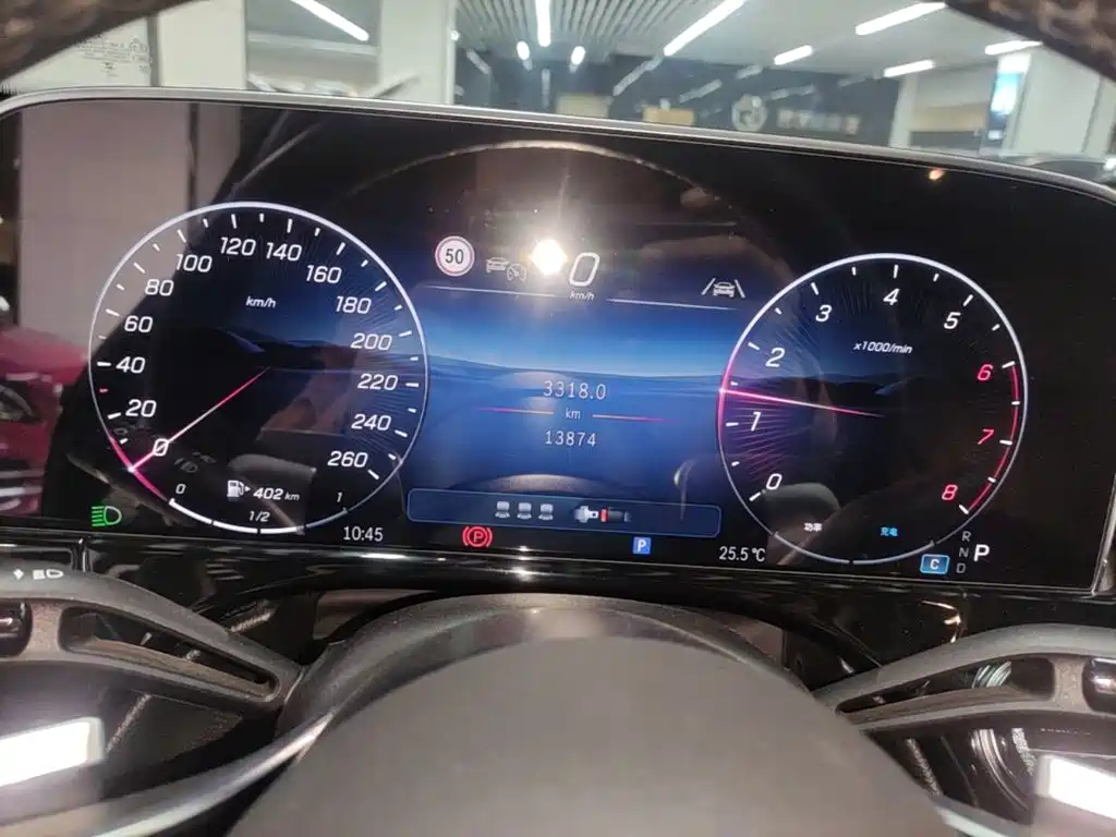 Mercedes-Benz E-Class — миниатюра 12