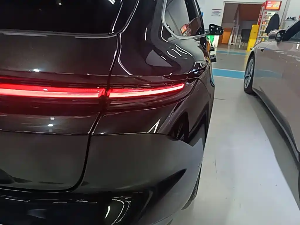 NIO ET5T — миниатюра 8