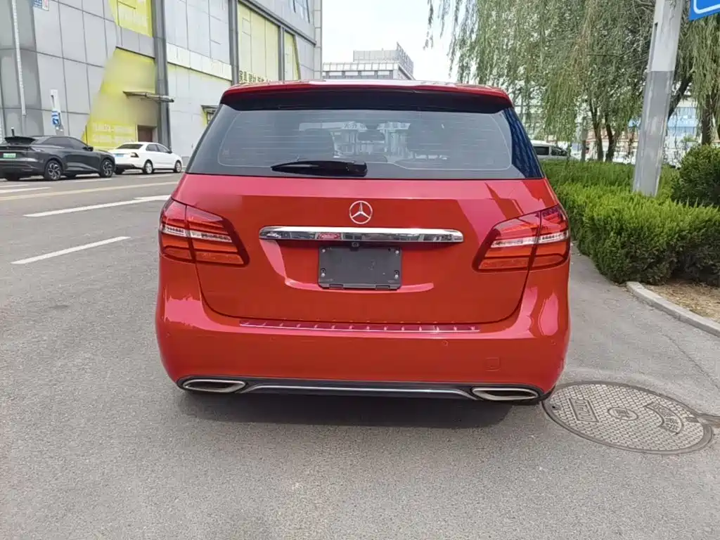 Mercedes-Benz B-Class — миниатюра 6