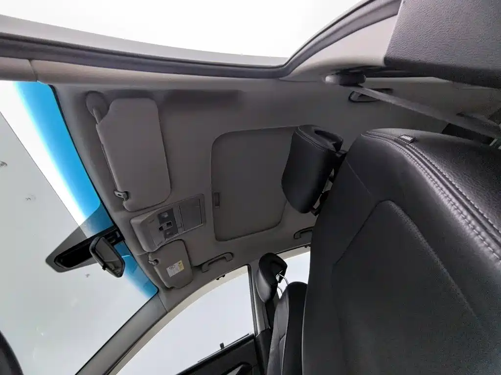 Chevrolet Captiva — миниатюра 14