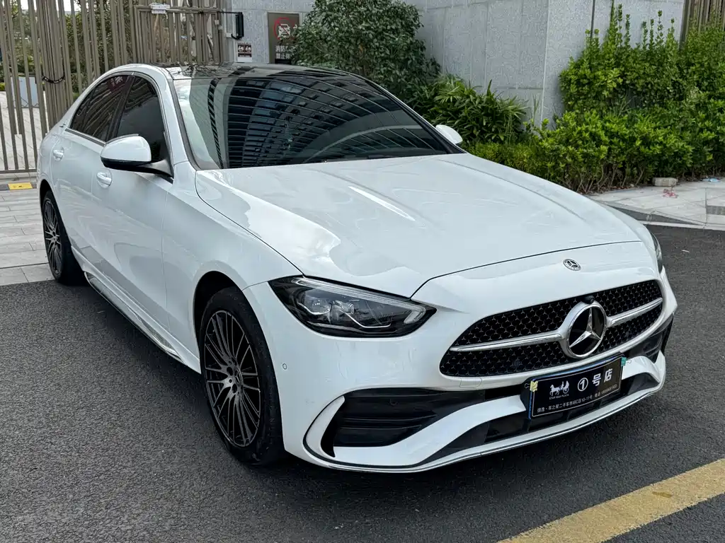 Mercedes-Benz C-Class — миниатюра 3