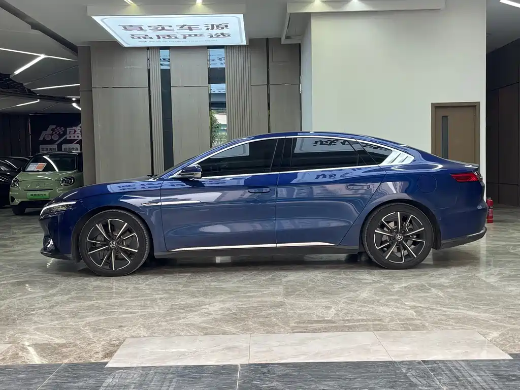 BYD Han — миниатюра 4