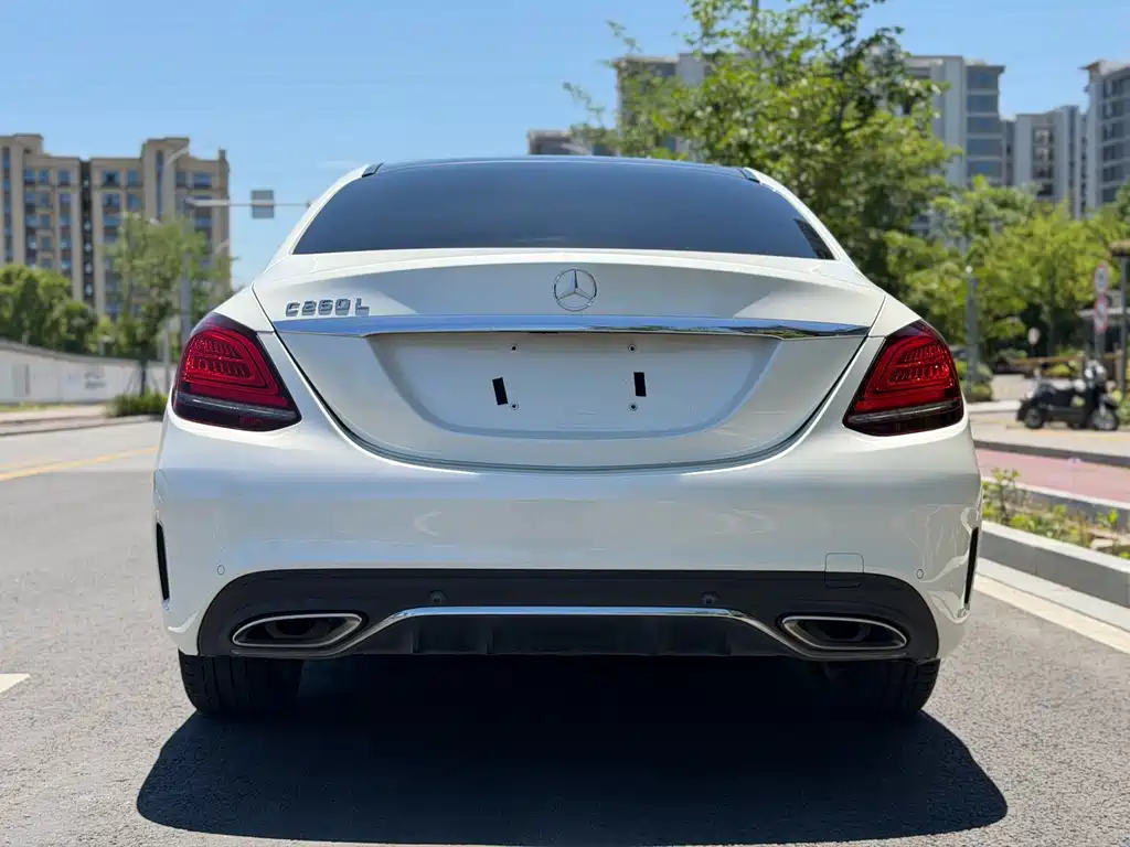Mercedes-Benz C-Class — миниатюра 10