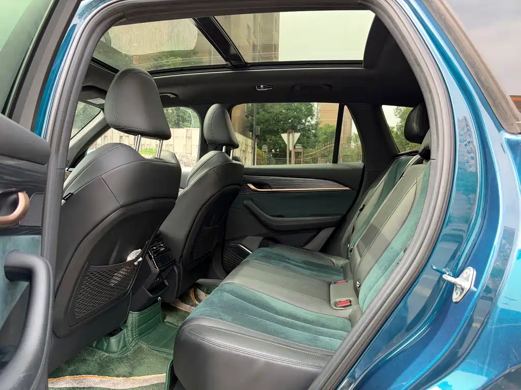 Geely Xingyue L — миниатюра 9