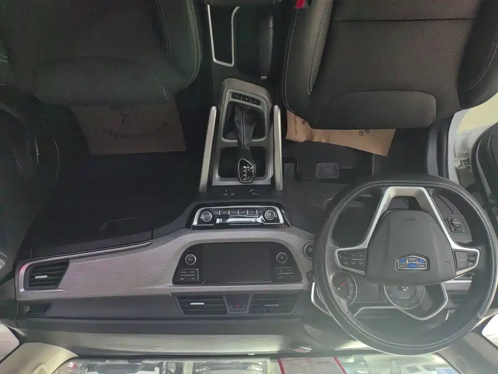 Geely Vision X3 — миниатюра 13