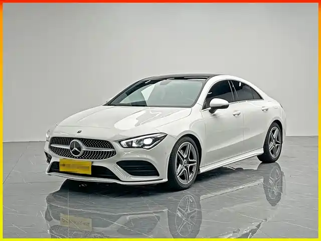 MERCEDES-BENZ CLA