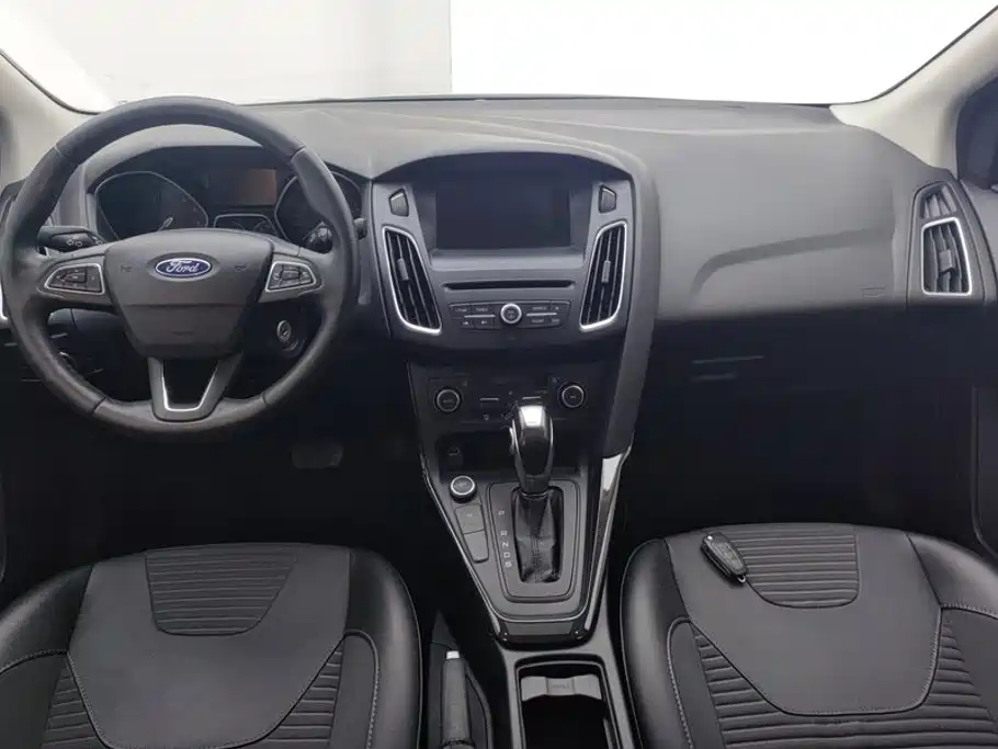 Ford Focus — миниатюра 12
