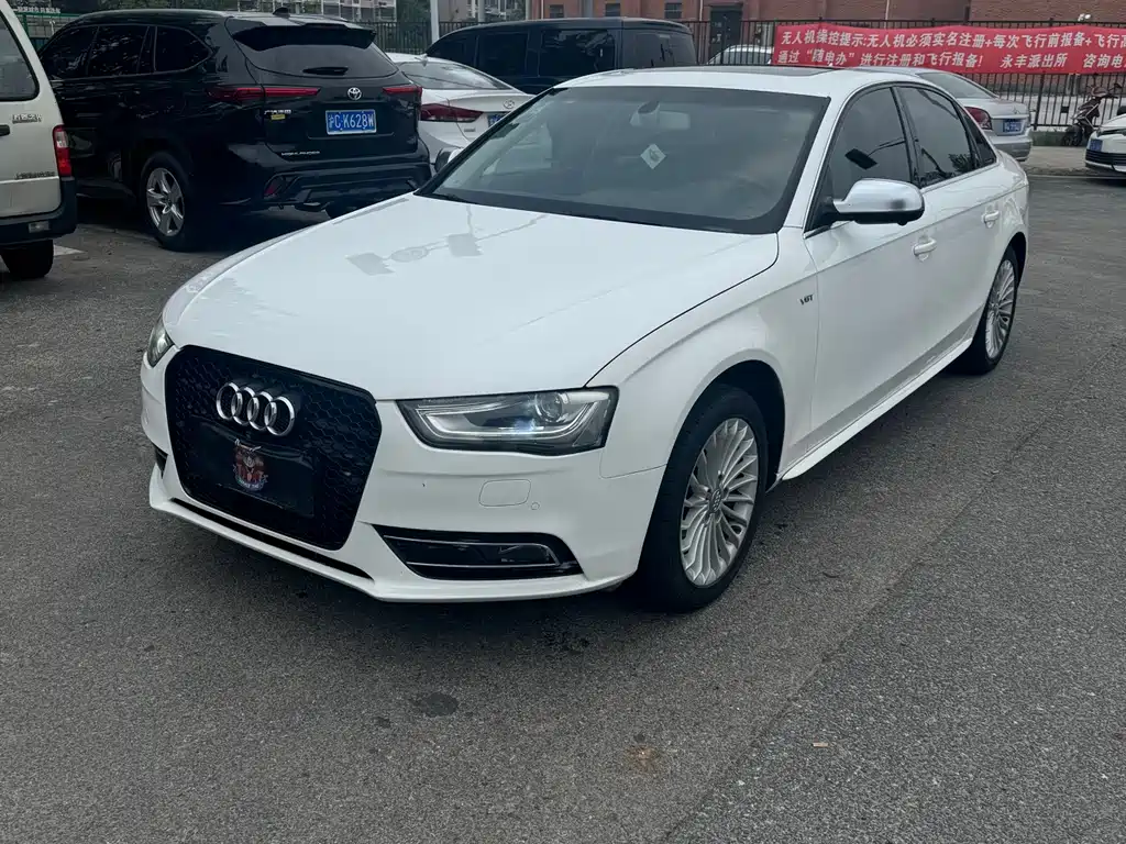Audi A4L 2015 35 TFSI AT Comfort