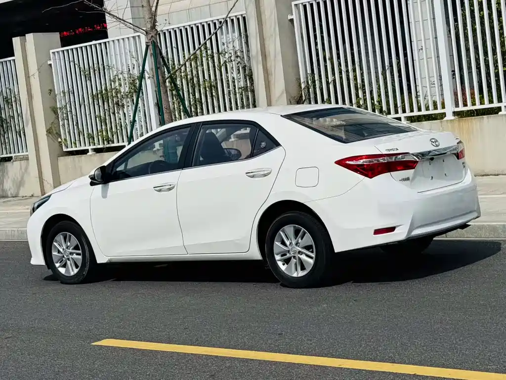 Toyota Corolla — миниатюра 3