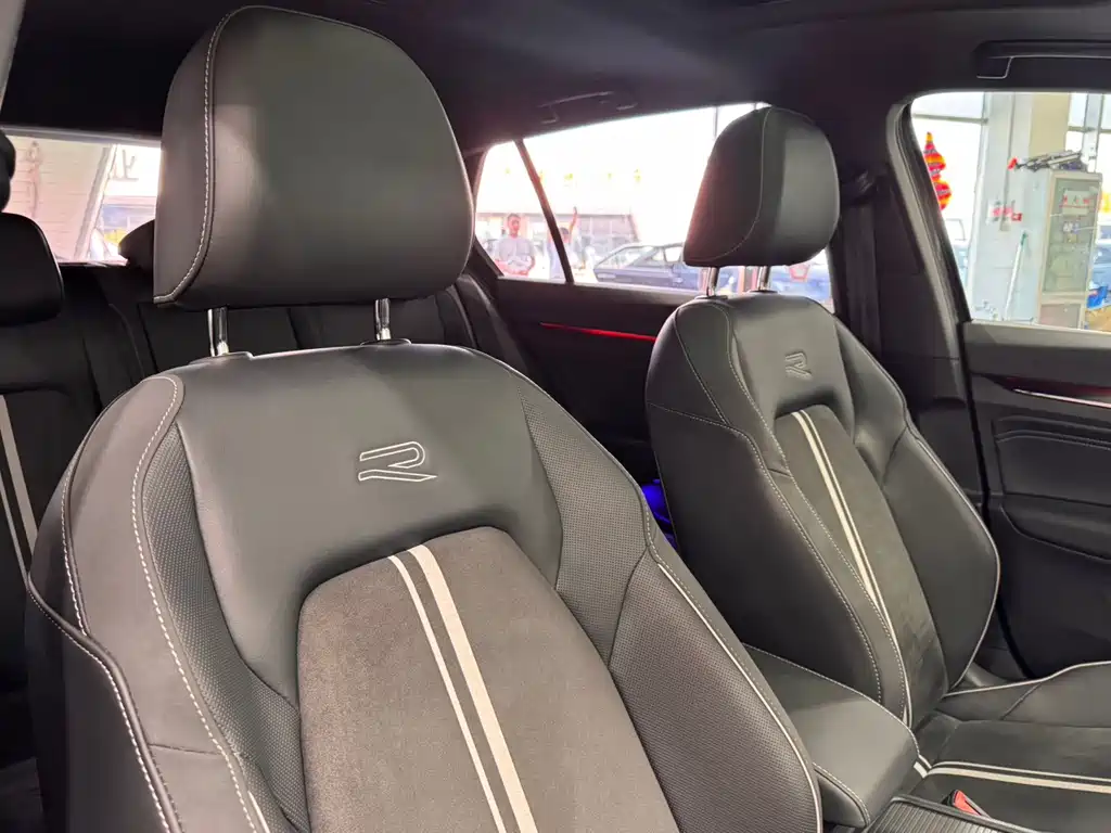 Volkswagen Golf — миниатюра 21