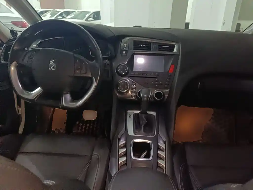 DS DS 5 — миниатюра 10