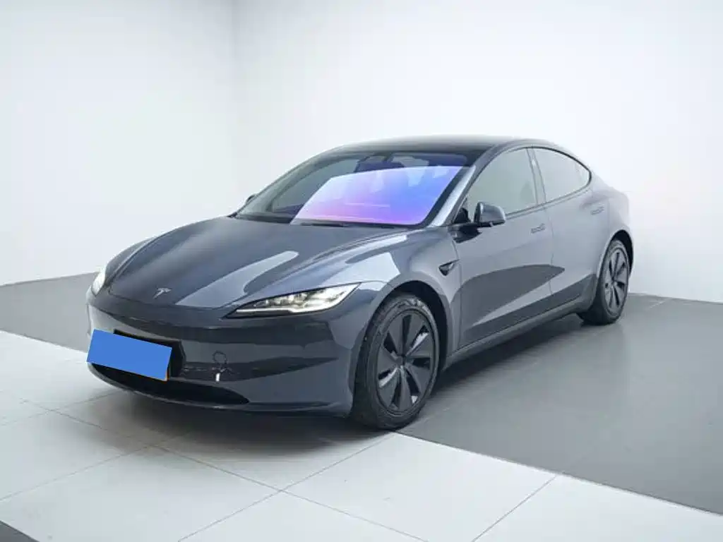 Tesla Model 3 2025 RWD Drive Dynamic Edition