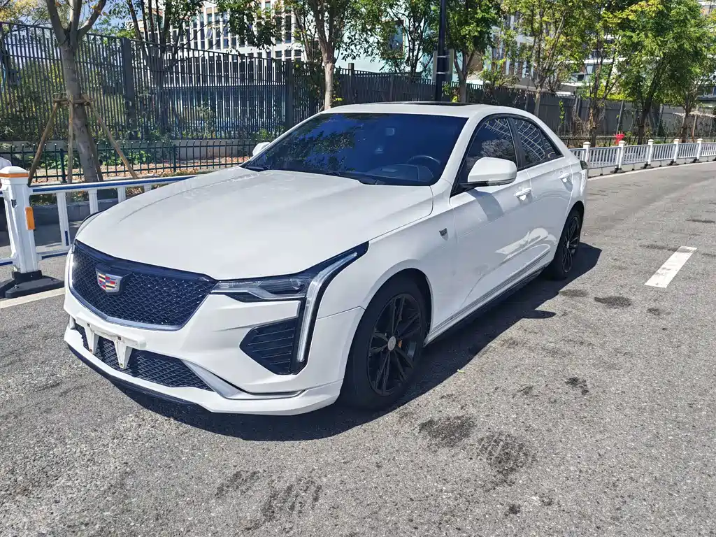Cadillac CT4