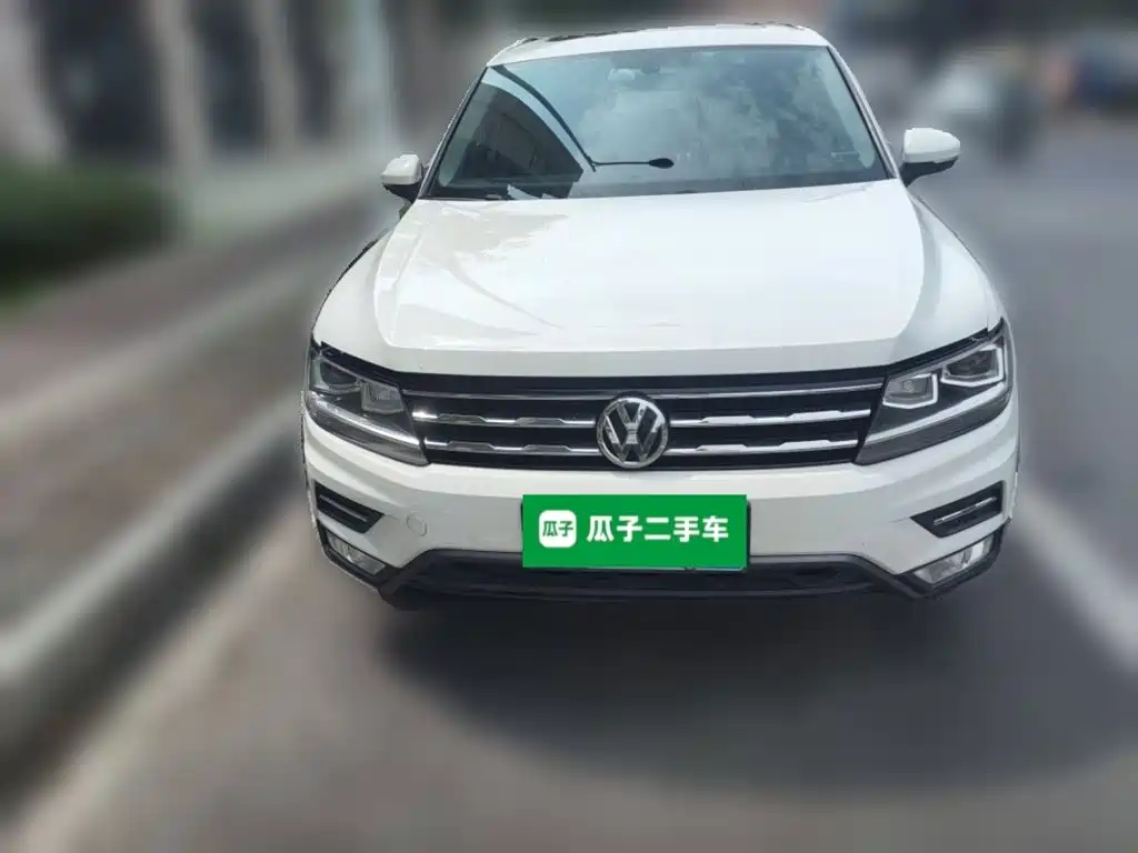 Volkswagen Tiguan L — миниатюра 23