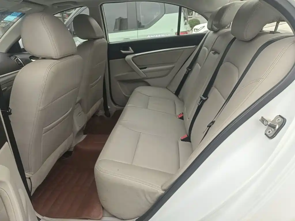 Geely Emgrand — миниатюра 17