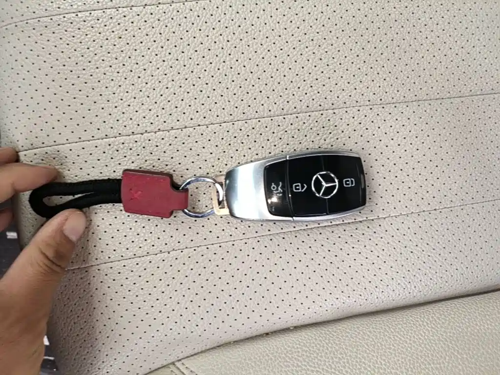 Mercedes-Benz E-Class (Import) — миниатюра 17