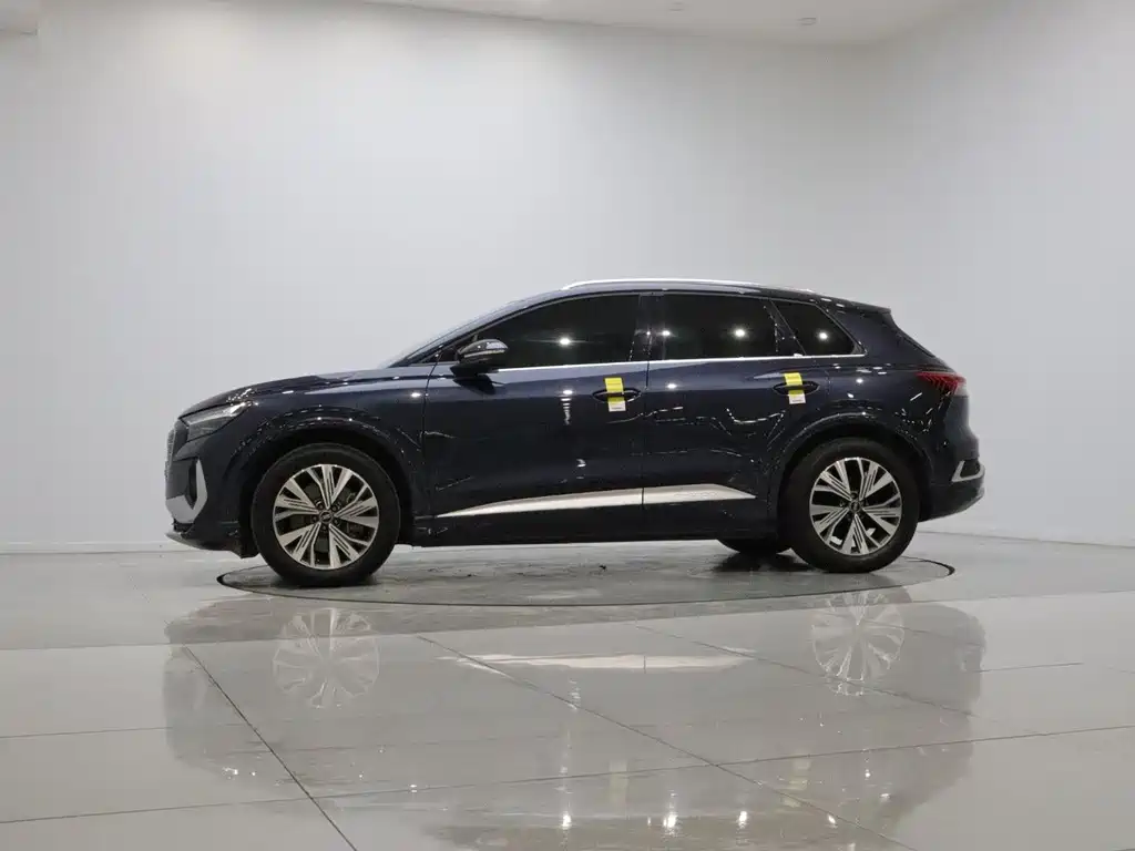 Audi Q4 e-tron — миниатюра 8