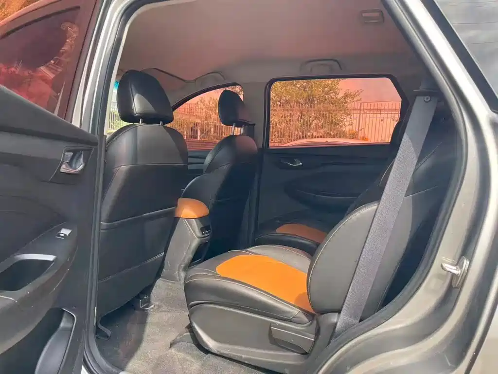 Wuling Hongguang S3 — миниатюра 6