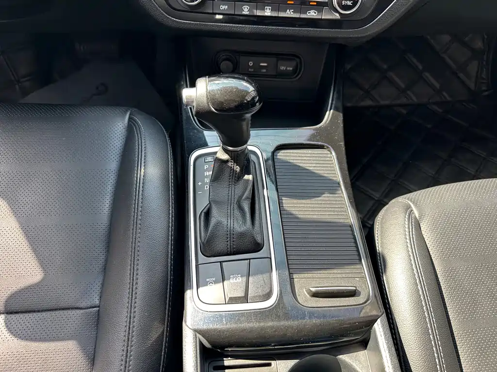 Kia K4 — миниатюра 11
