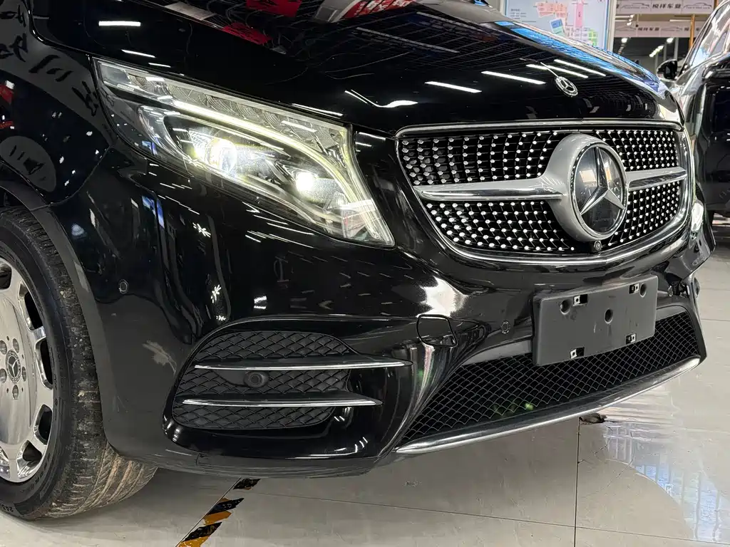 Mercedes-Benz V-Class — миниатюра 15