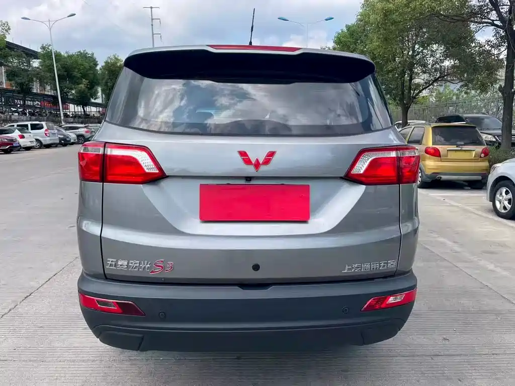 Wuling Hongguang S3 — миниатюра 8