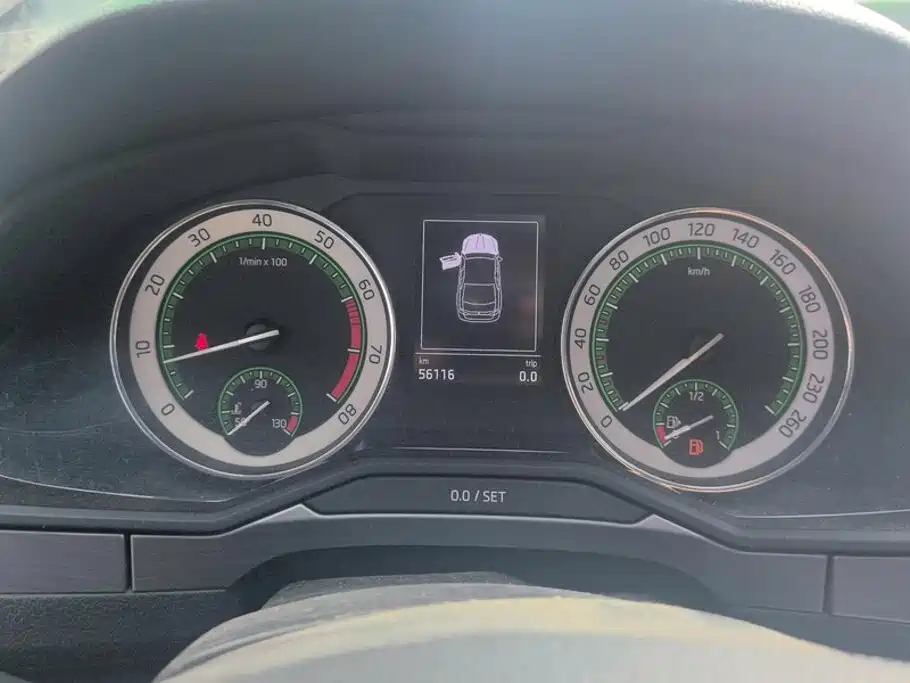 Skoda Superb — миниатюра 14