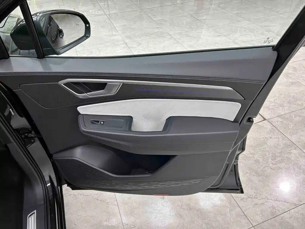 Volkswagen Talagon — миниатюра 18