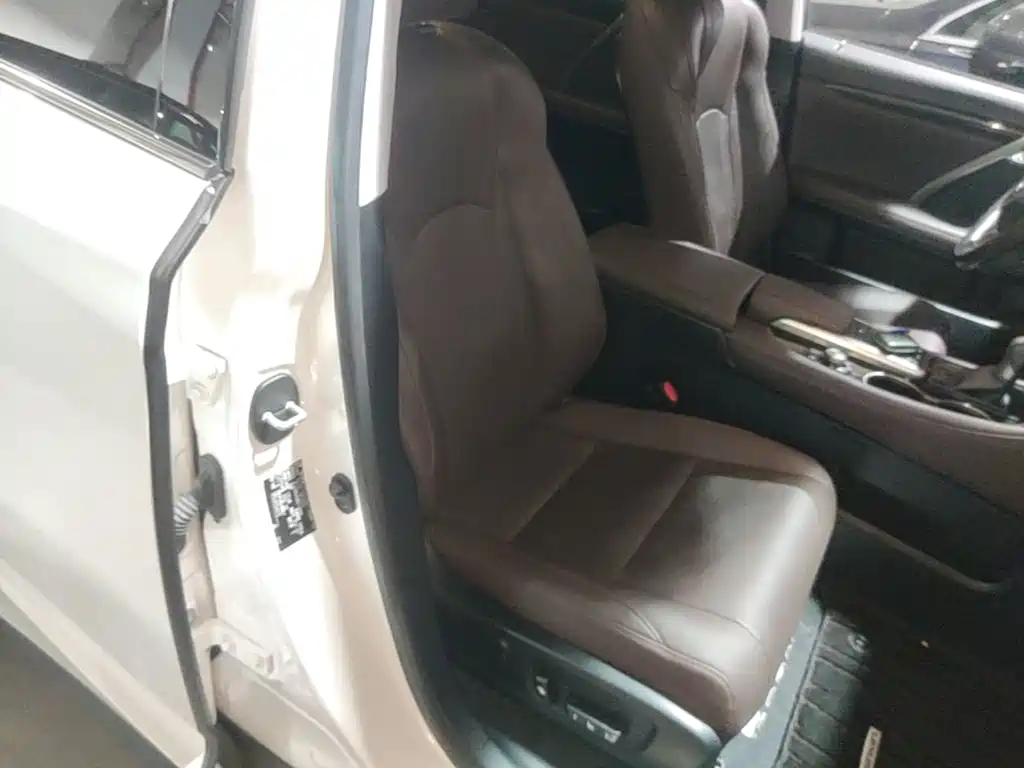 Lexus RX — миниатюра 25