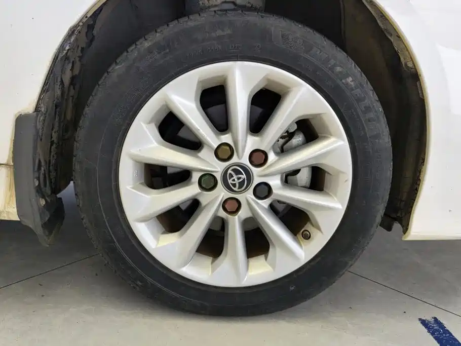 Toyota Corolla — миниатюра 6