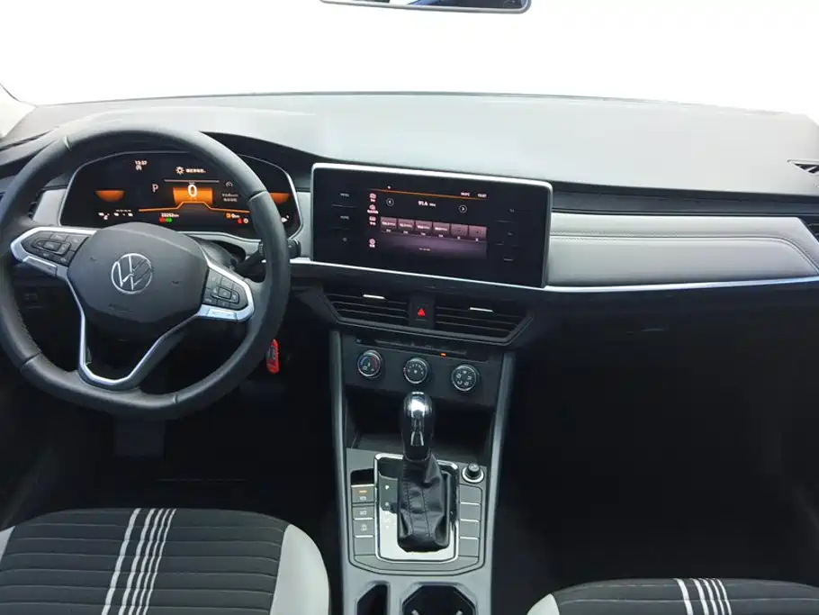 Volkswagen Bora — миниатюра 12