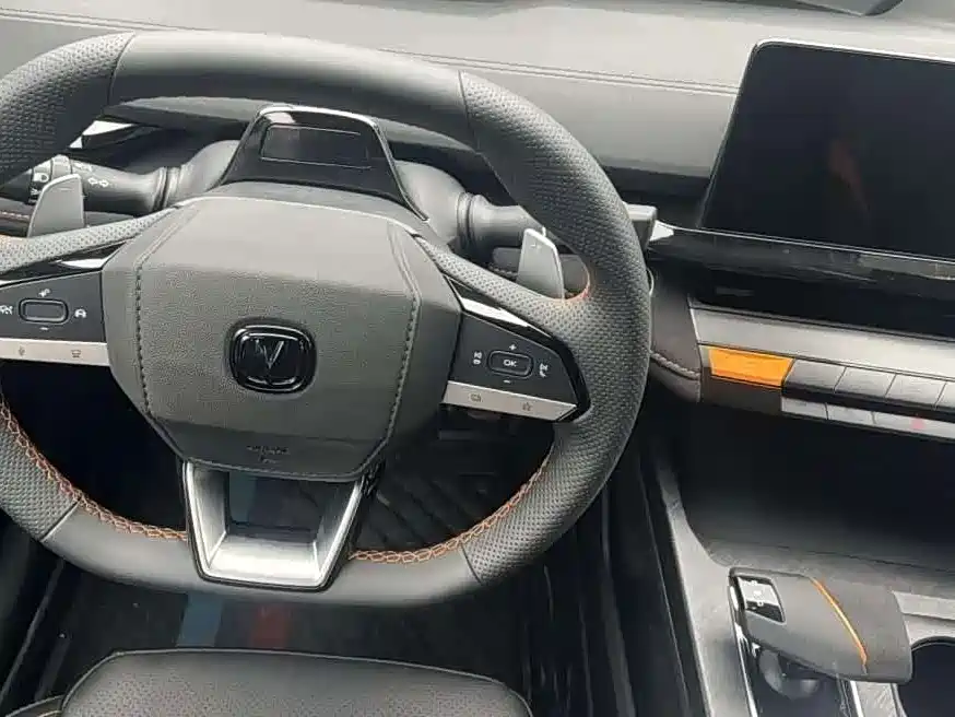 Changan UNI-V — миниатюра 4
