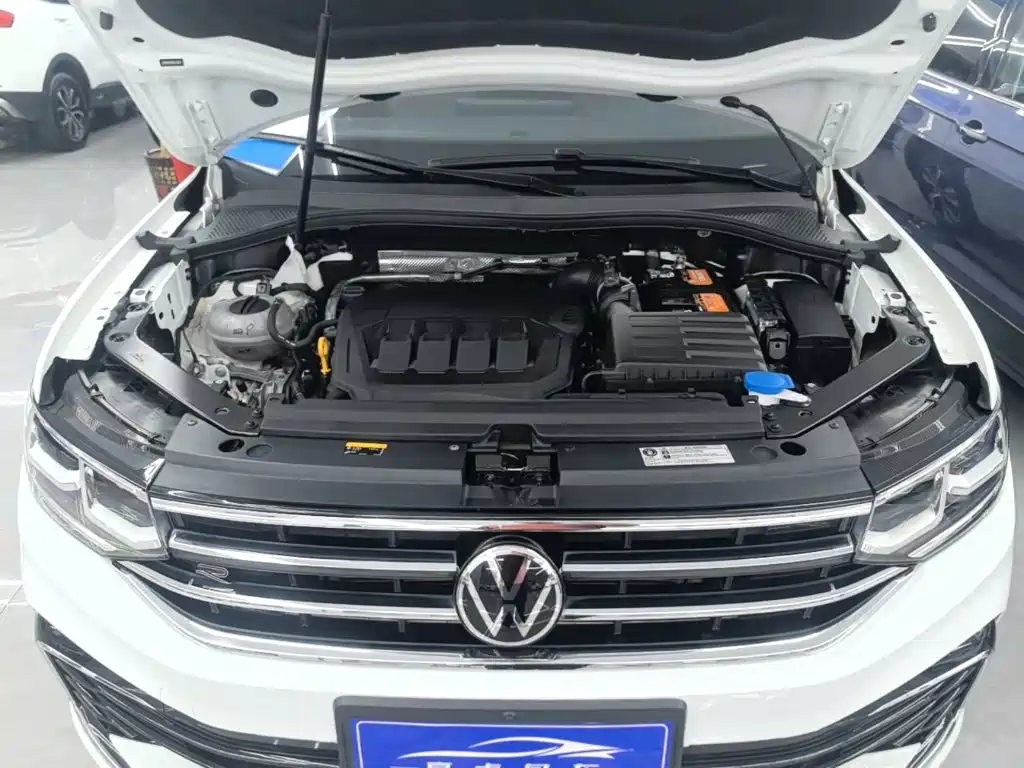 Volkswagen Tiguan L — миниатюра 20