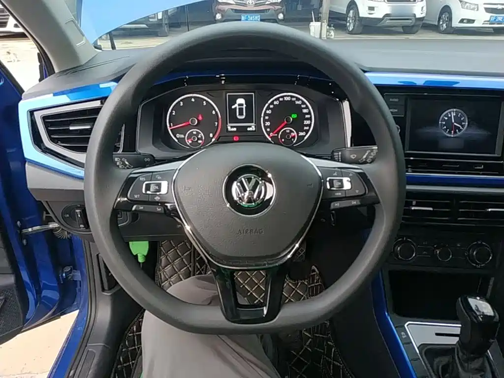 Volkswagen Polo — миниатюра 11