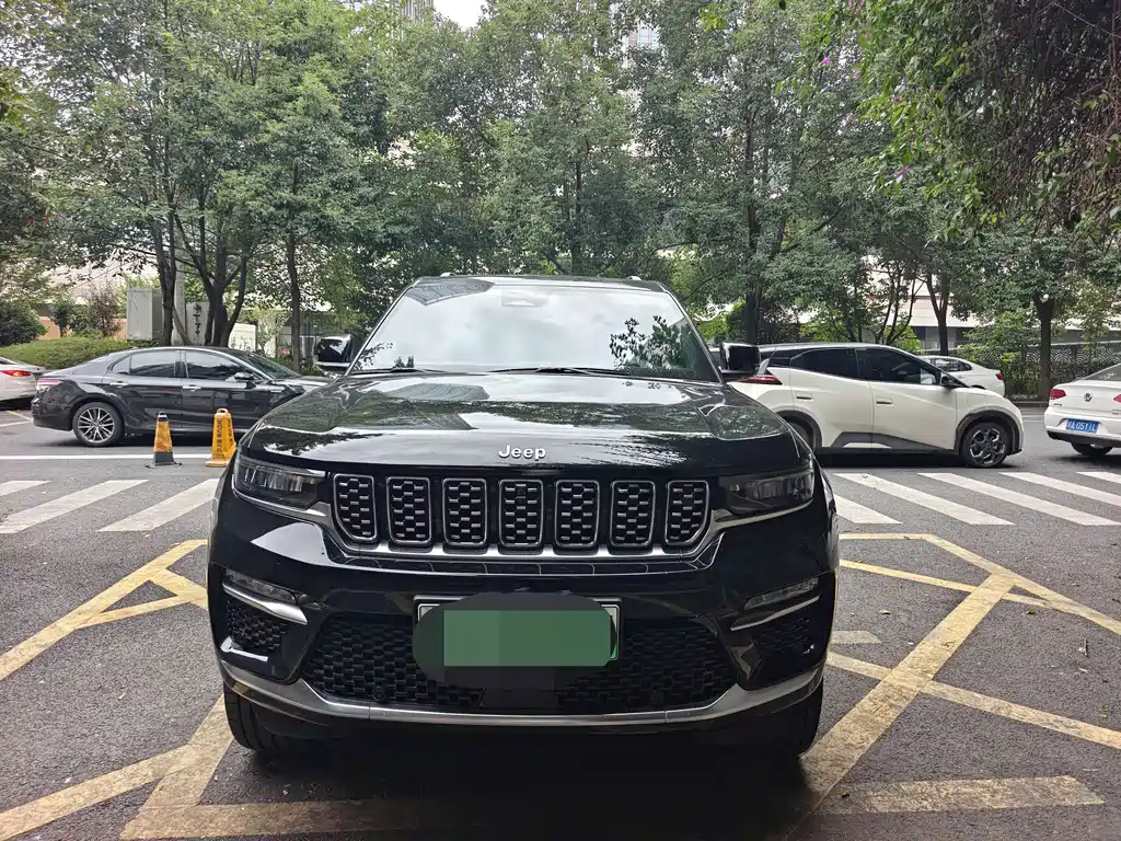 Jeep Grand Cherokee 4xe (Import) — миниатюра 5